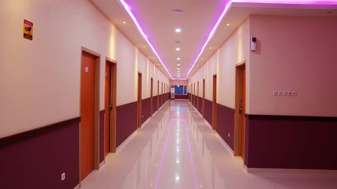 ג'איפורה Elohim Hotel Sentani מראה חיצוני תמונה